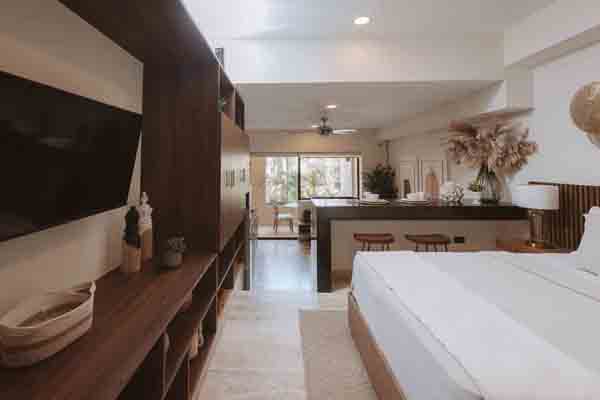 Luxury Suite with Private Terrace